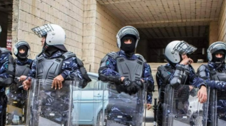 جنين: اعتقال عدد من المطلوبين وضبط أسلحة استخدمت في الجرائم